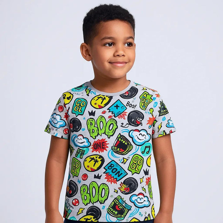 Opvallend emoji shirt met BOO print